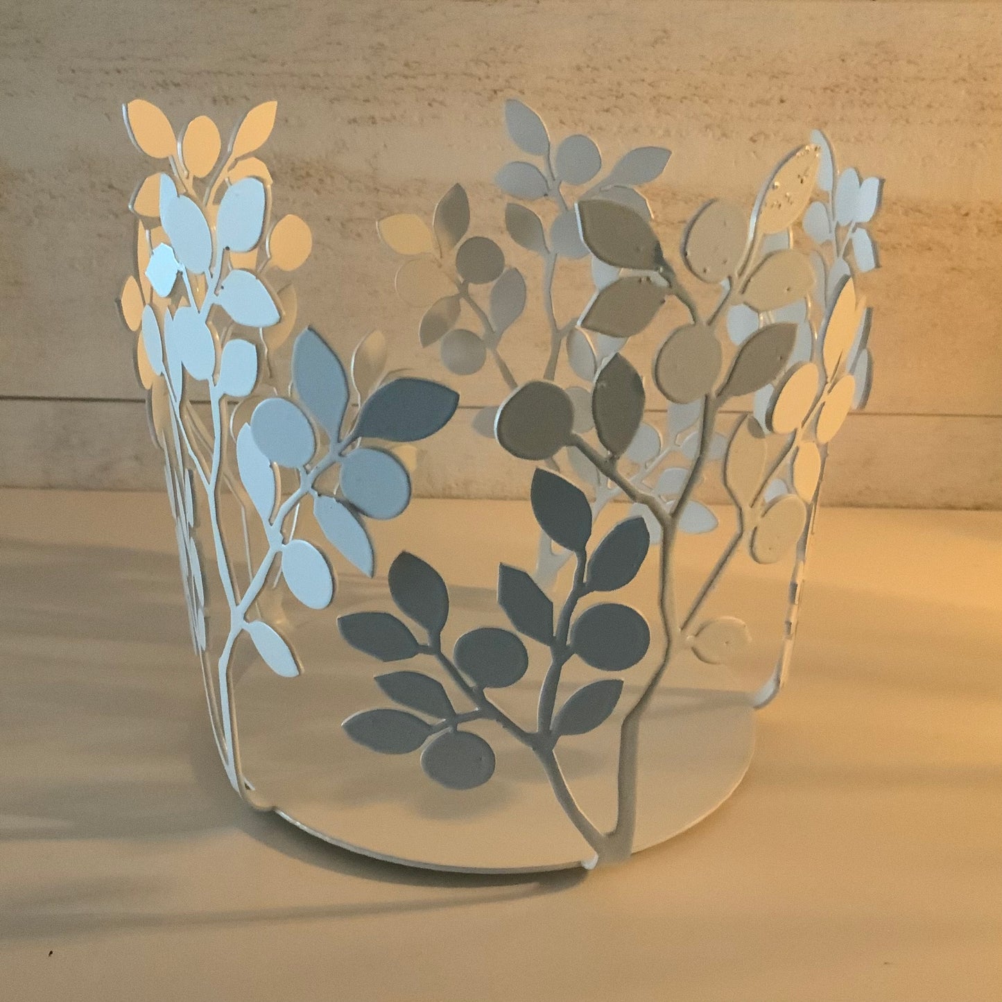 Ljuslykta 'Blåbärsris' vit inklusive LED-blockljus