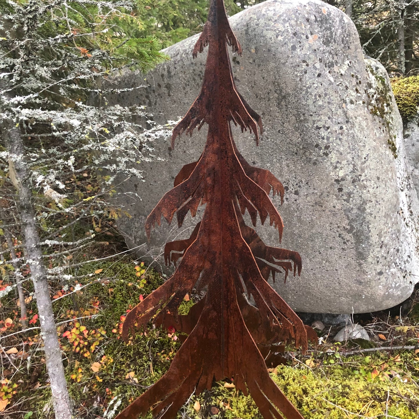 Gran i cortenstål- höjd 140 cm, rosta själv