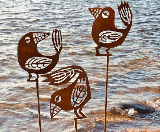 Paket med pinnfigurerna Fåglarna Fabian, Fia och Fanny